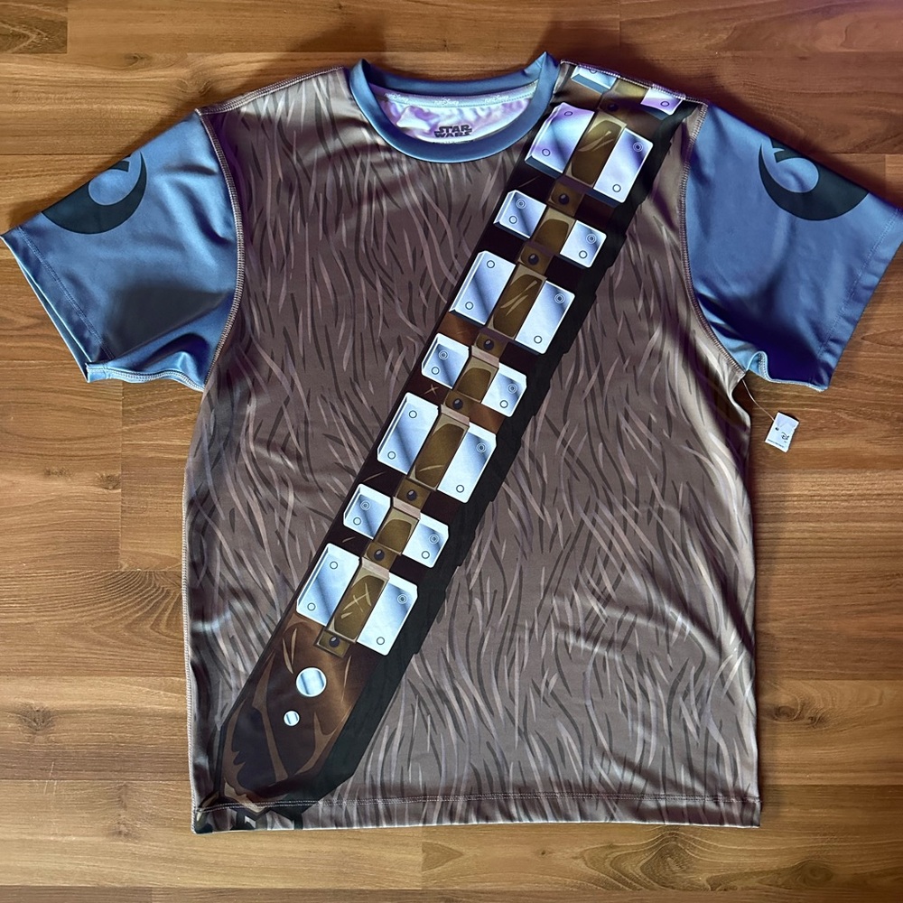 🆕 Disney Star Wars Chewbacca Running Active Shirt